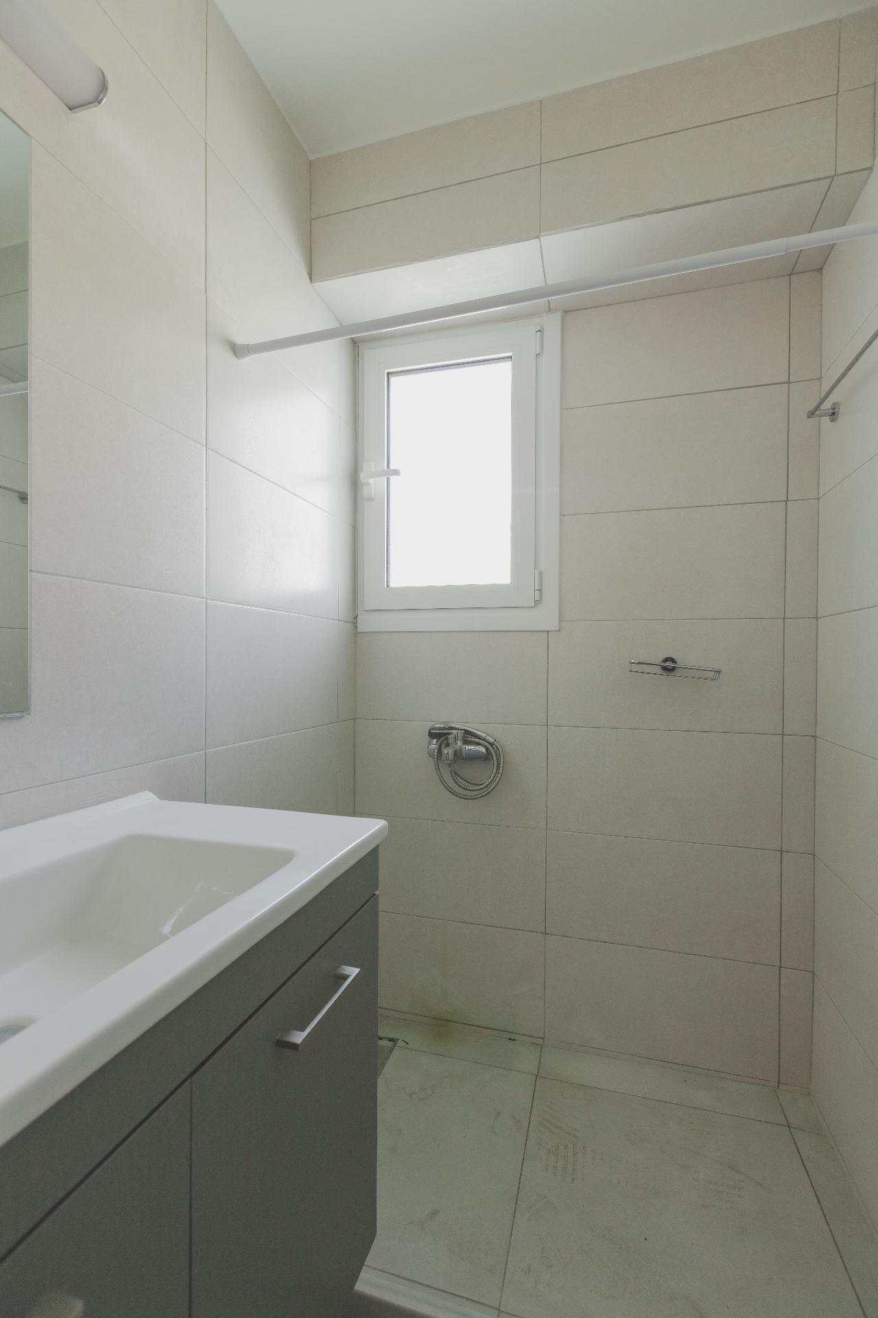Apartment in Patra 8