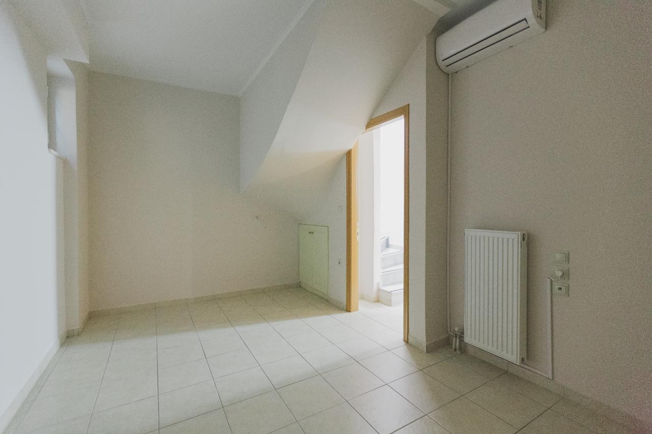 Apartment in Patra 17