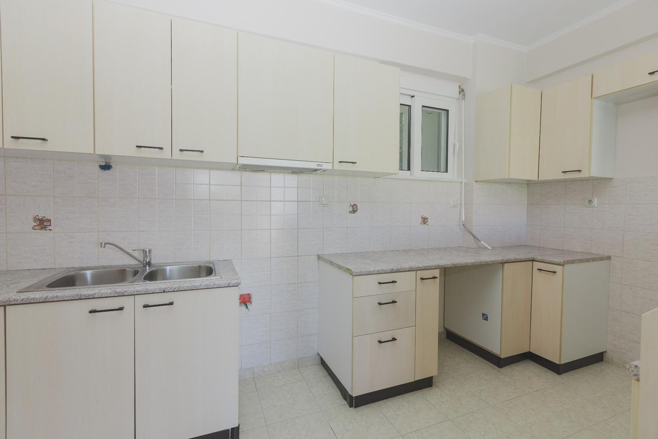 Apartment in Patra 8