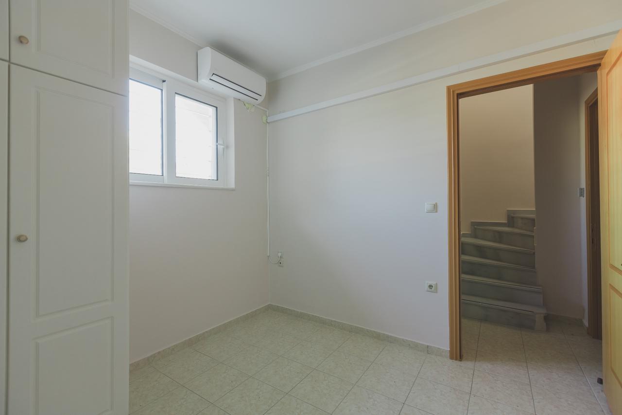 Apartment in Patra 9