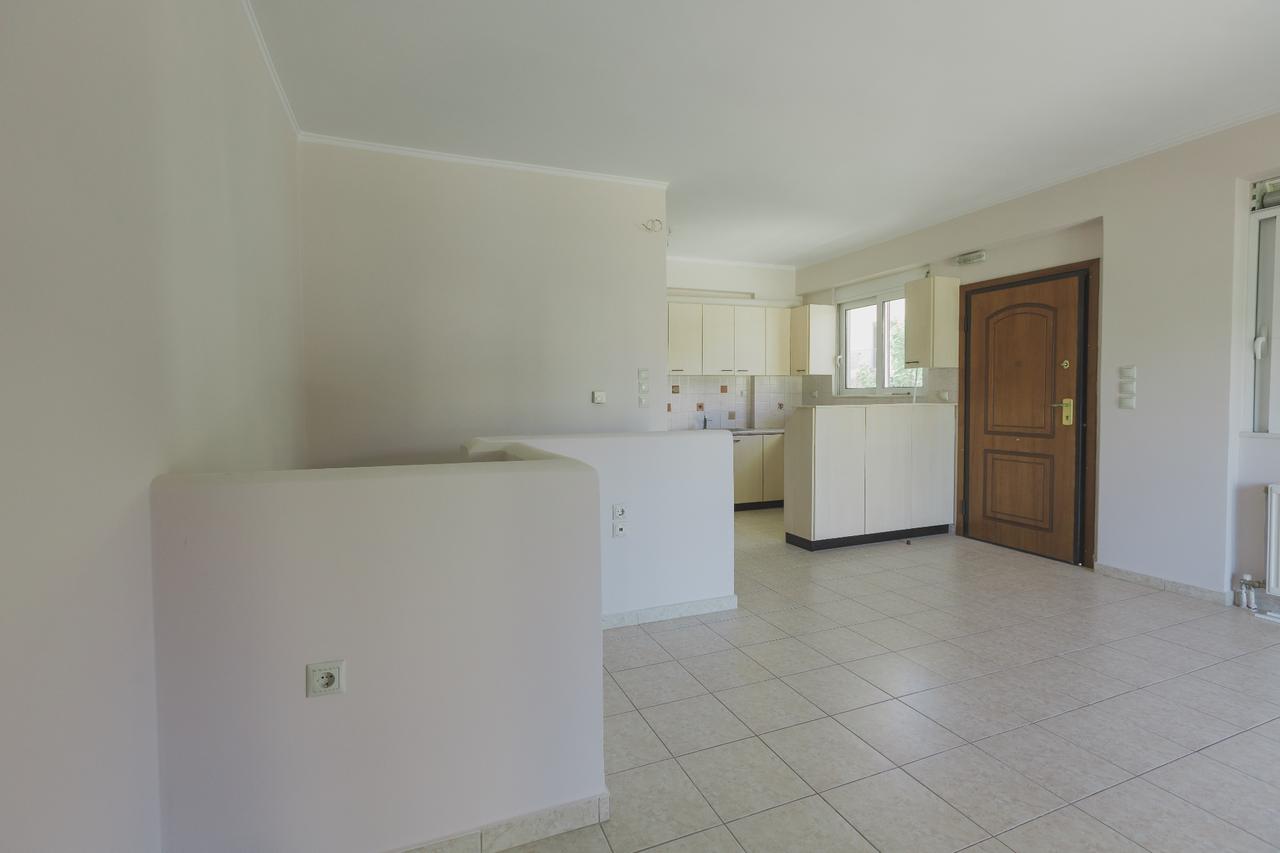 Apartment in Patra 13