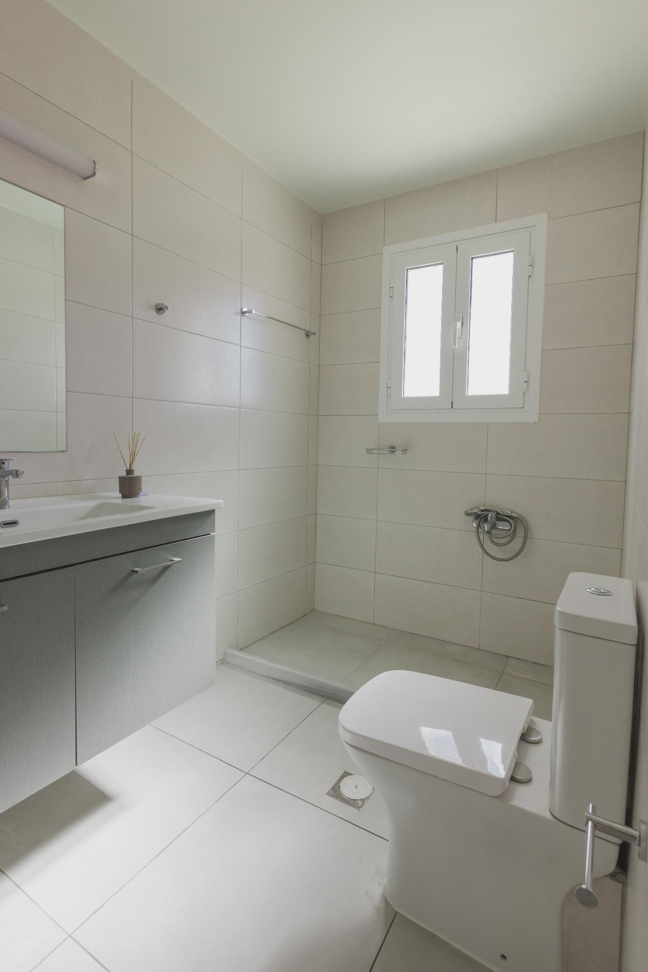 Apartment in Patra 8