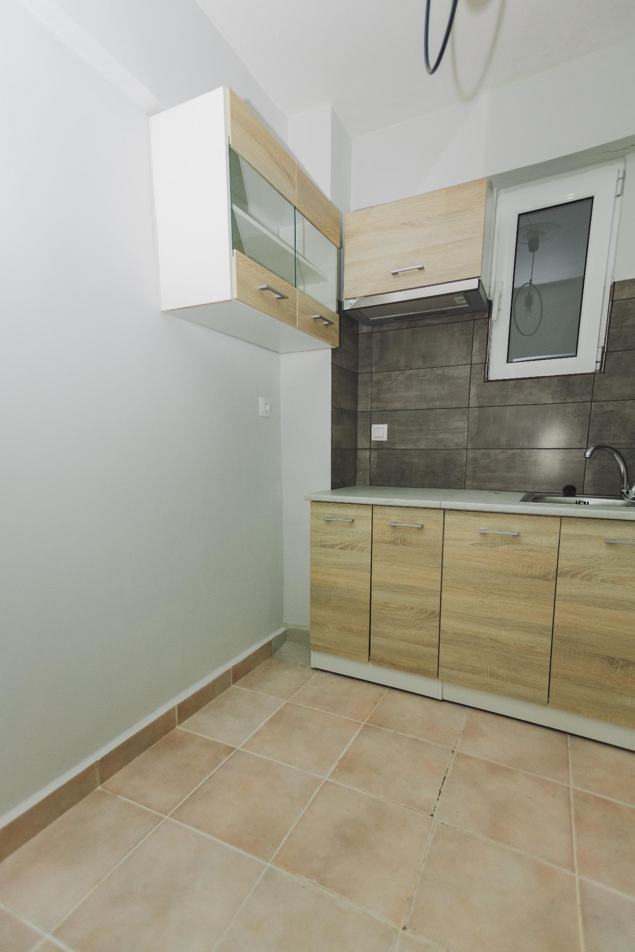 Apartment in Patra 8
